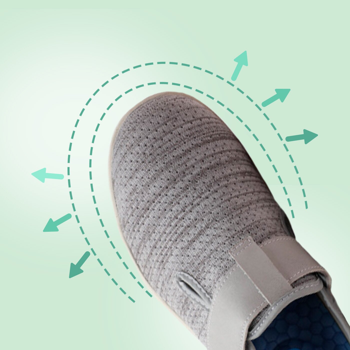 Roomy toe box for free-moving toes